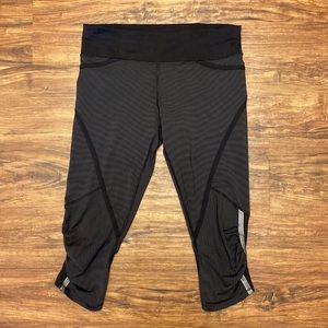 Lululemon yoga pants